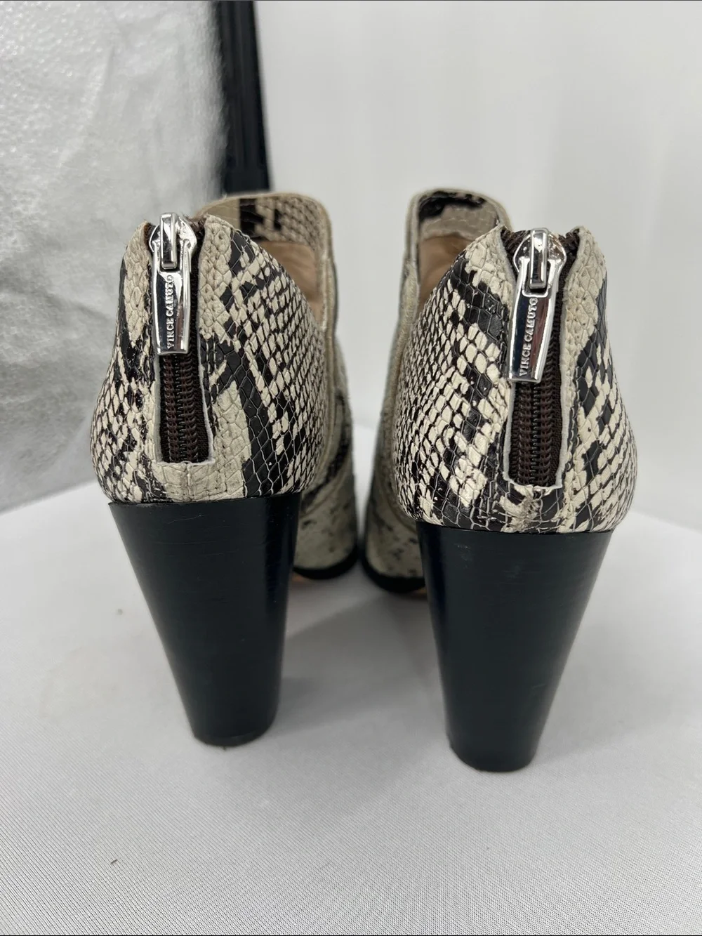 Vince Camuto Levana booties